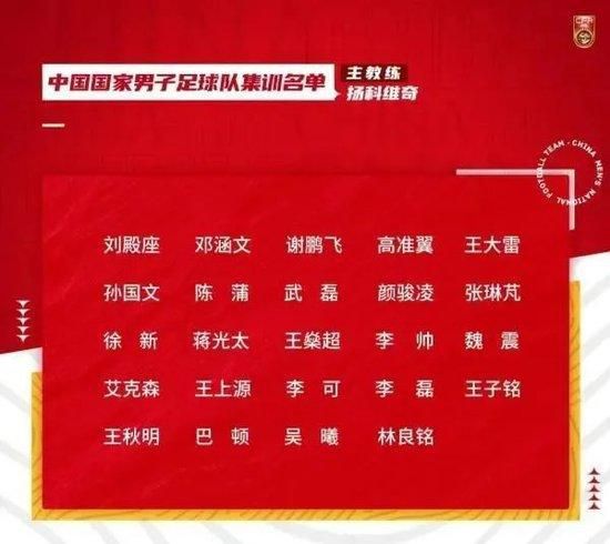 他揉捏她两乳不停呻
