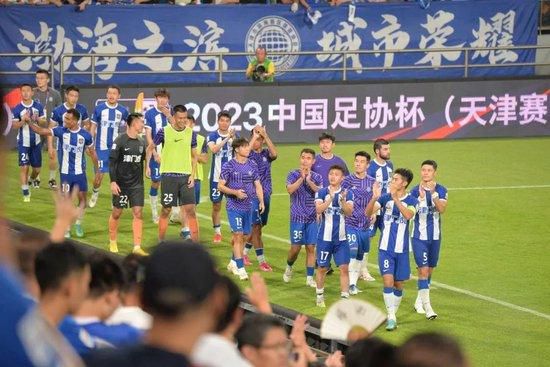 玉足调教丨vk12分钟