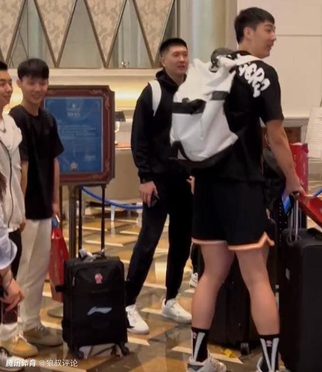 男人舔女人阴部视频