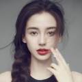 他的手指伸进去弄我高潮