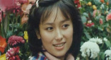 美女被摸胸动漫